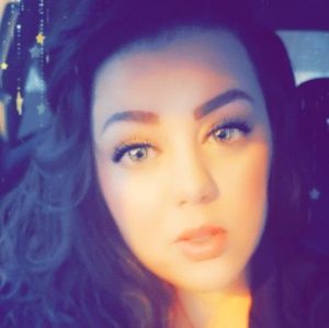 Meet your Posher, Cortney